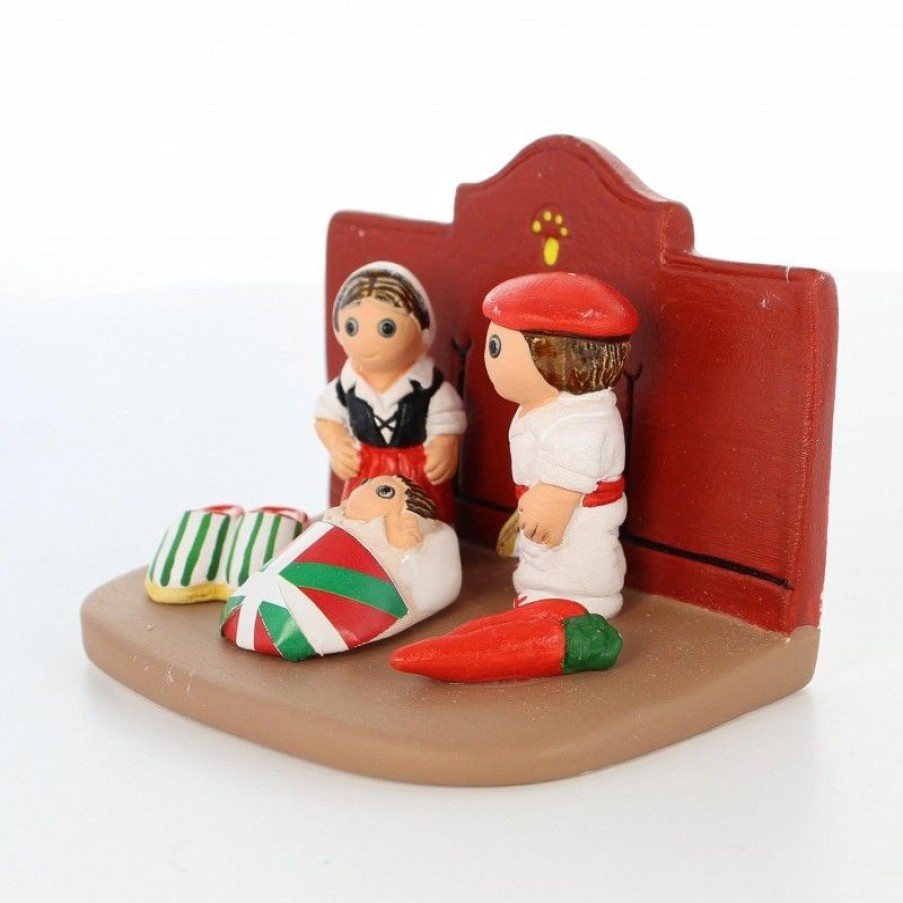 Palais du Rosaire Creche | Creche Pays Basque En Ceramique 8X7Cm