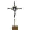 Palais du Rosaire Crucifix Metal | Crucifix Metal Dore Sur Un Socle En Bois Et Christ Argente 18 Cm